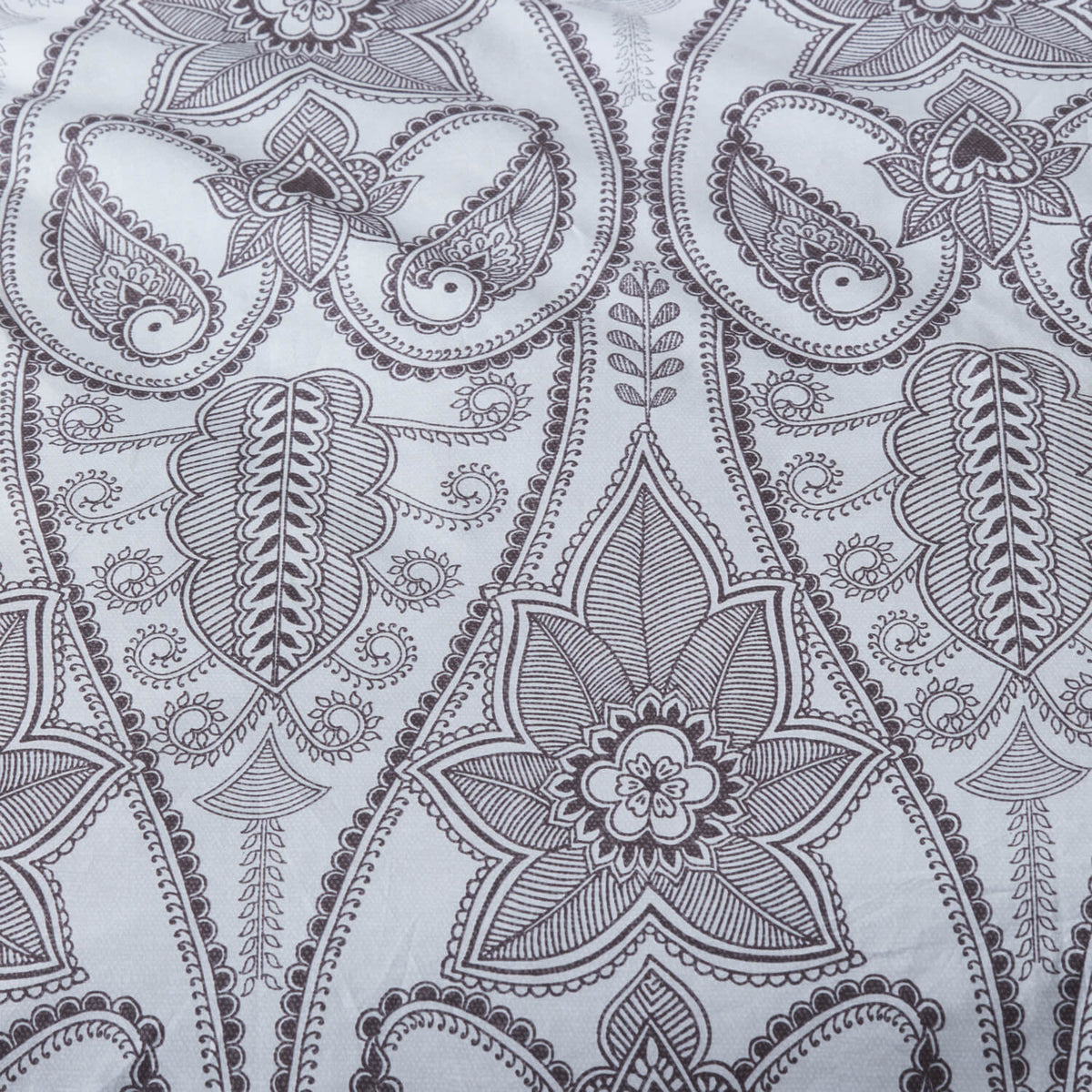 bettwaesche gemustert ornamente grau