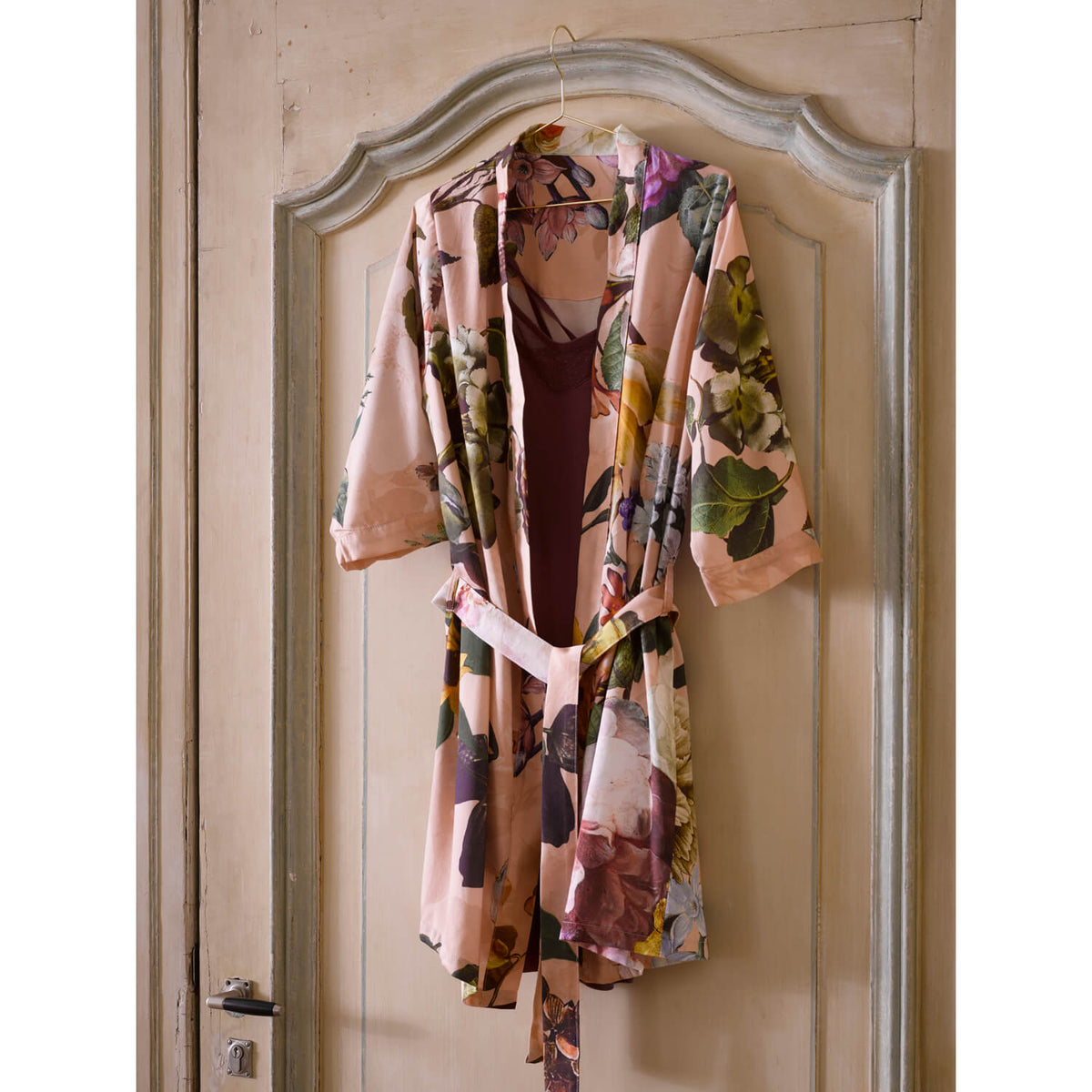 ESSENZA Kimono Morgenmantel Fleur Rose Blumen Blüten Rosen Pflanzen