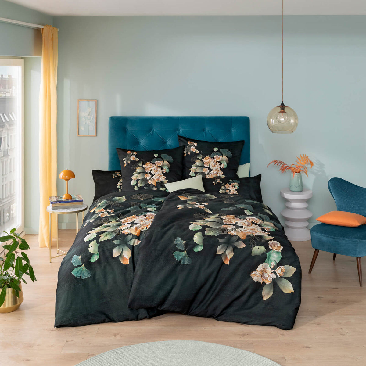 bettwaesche bettgarnitur blumen schwarz