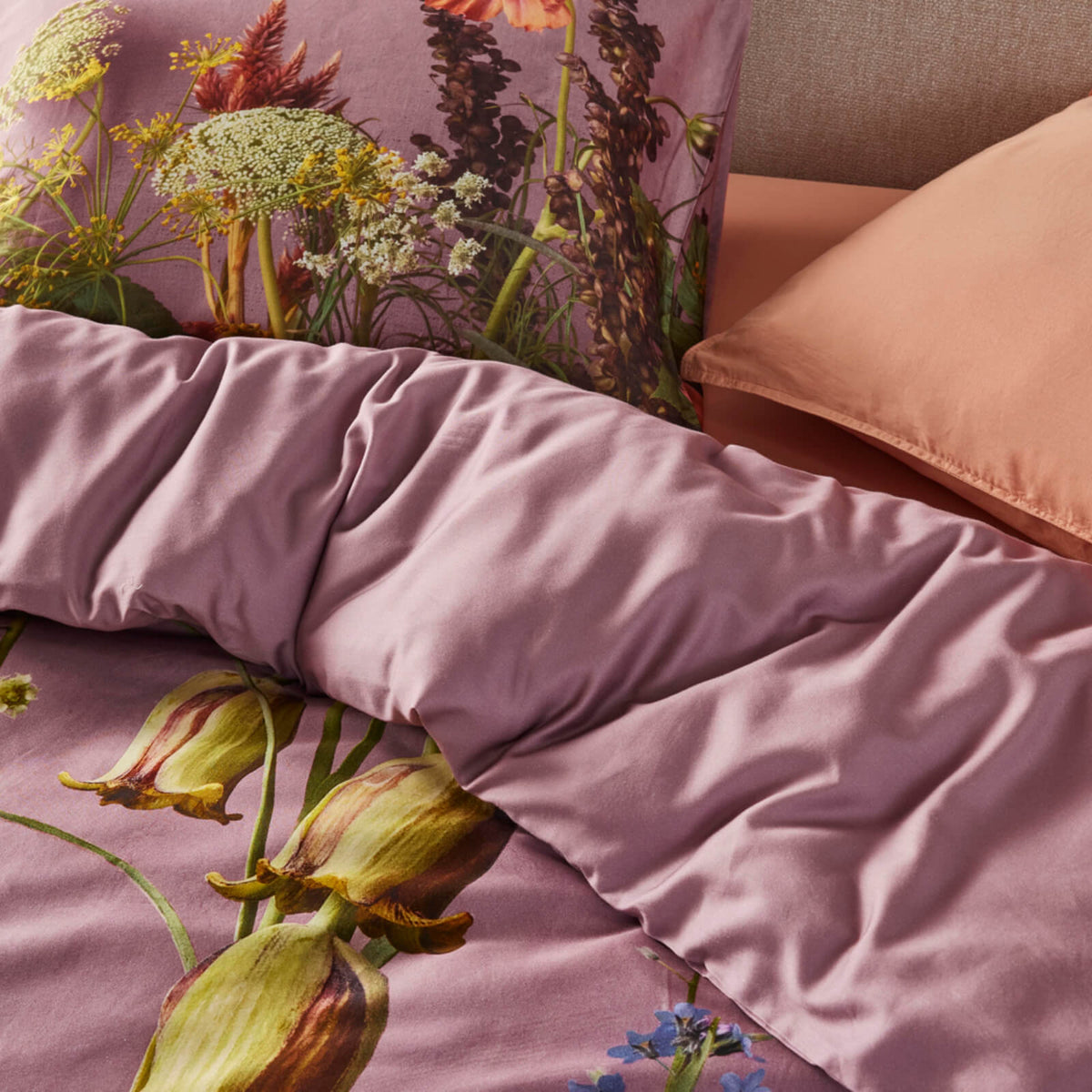 bettwaesche ficaria gebluemt floral rosenholz