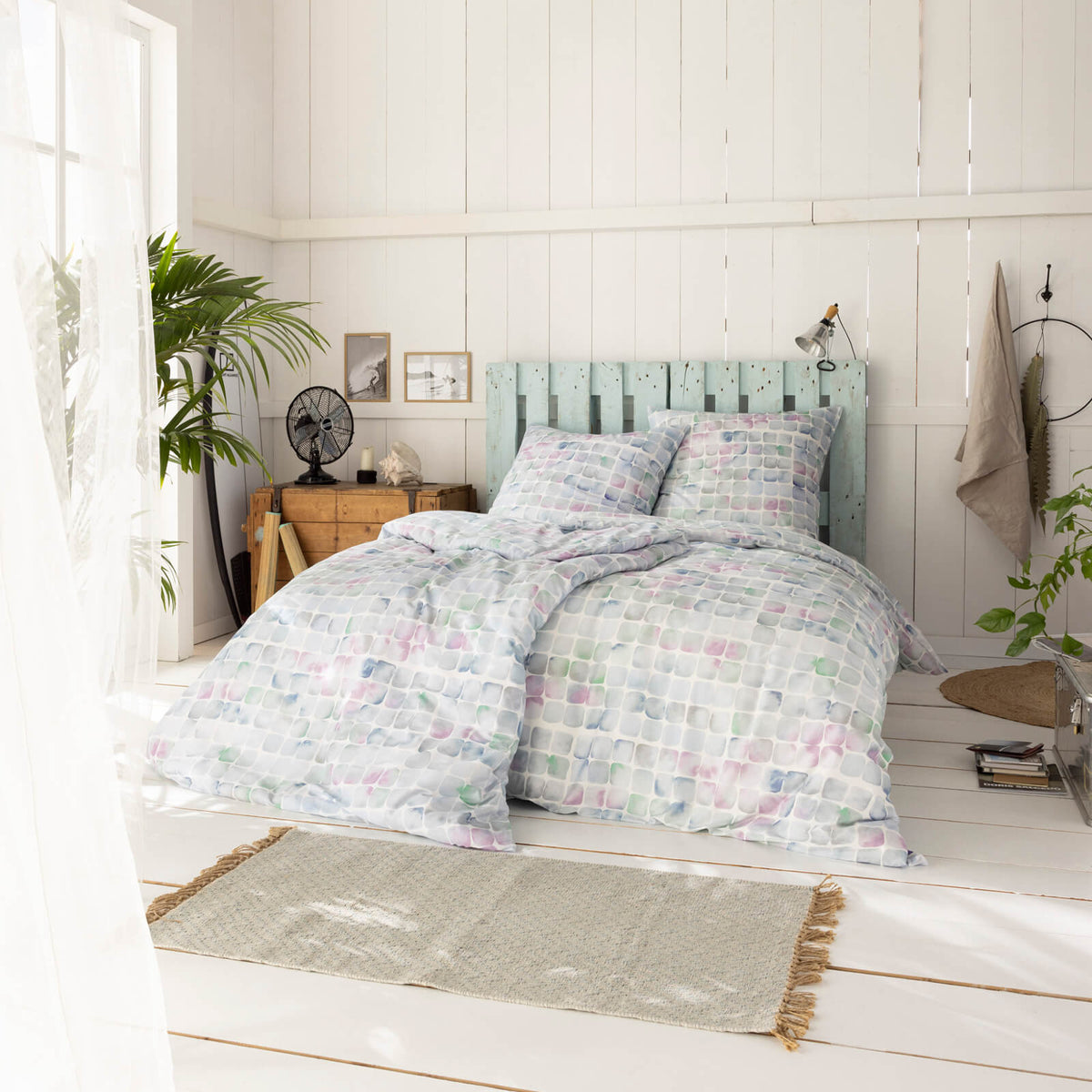 bettwaesche bettgarnitur vierecke gruen blau rosa