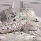 bettwaesche noe wendedesign gebluemt beige