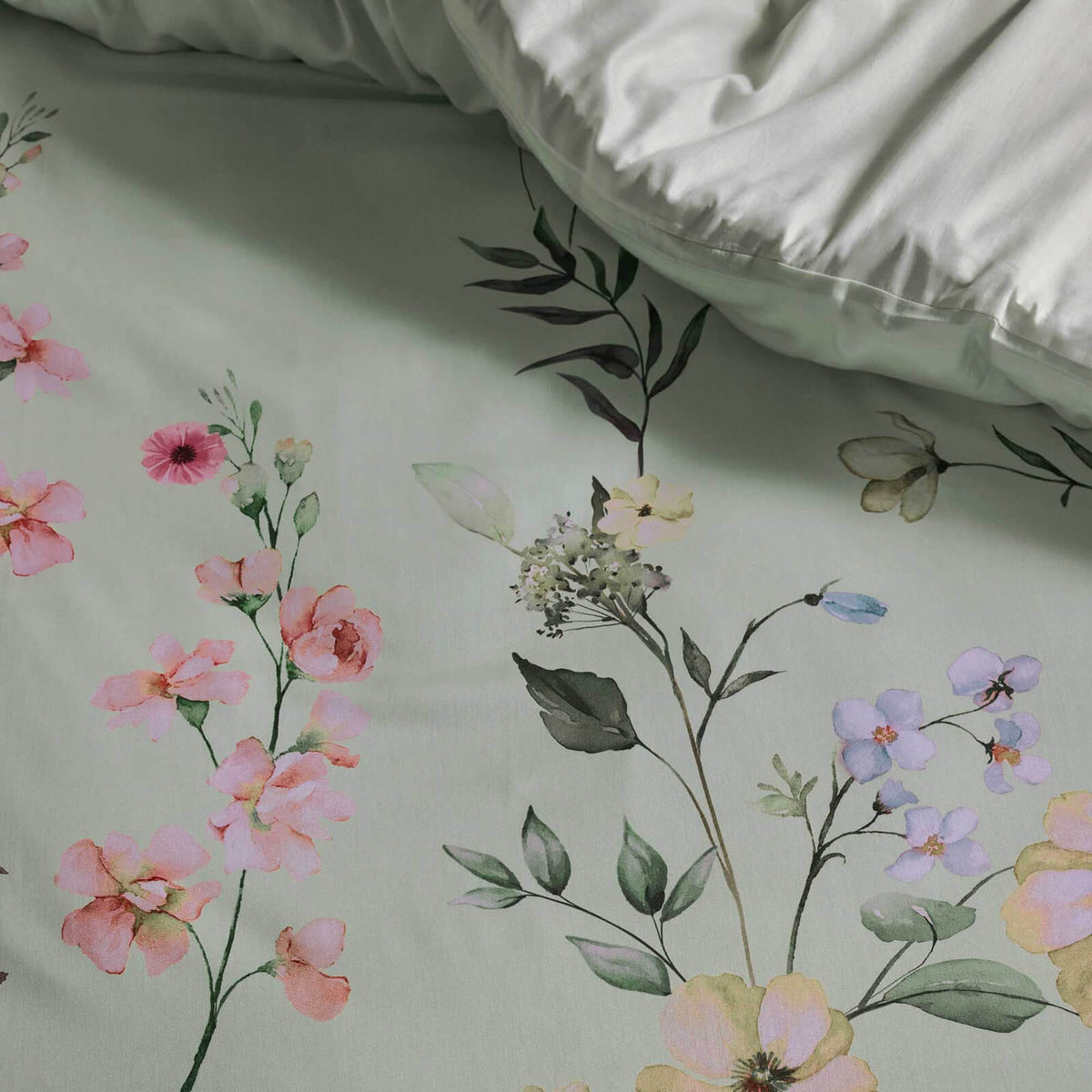 bettwaesche romee gebluemt floral wende garten