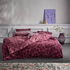 bettwaesche gebluemt schattenbild floral rot