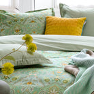 bettgarnitur bettwaesche blumen blaetter gruen