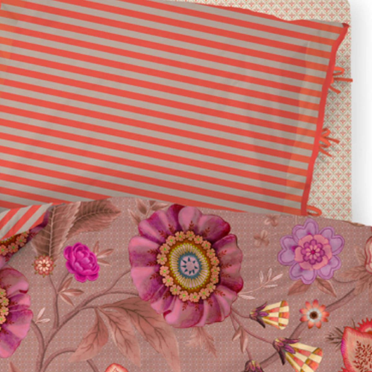 bettgarnitur bettwaesche blumen gestreift rot 
