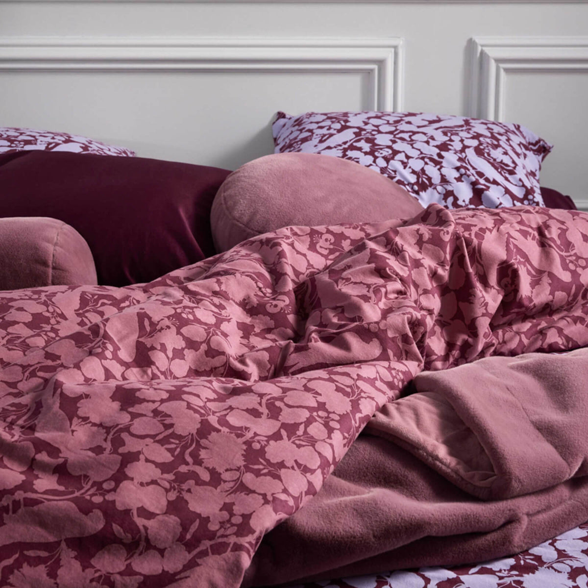 bettwaesche bettgarnitur voegel floral purple