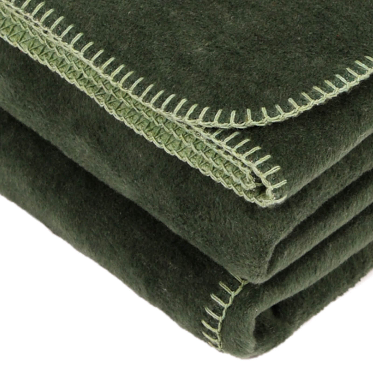 wohndecke kuscheldecke zweifarbig gruen